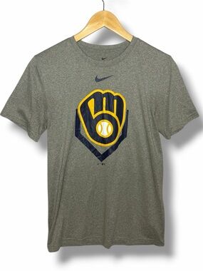 Nike Milwaukee Brewers Men’s T-shirt Small